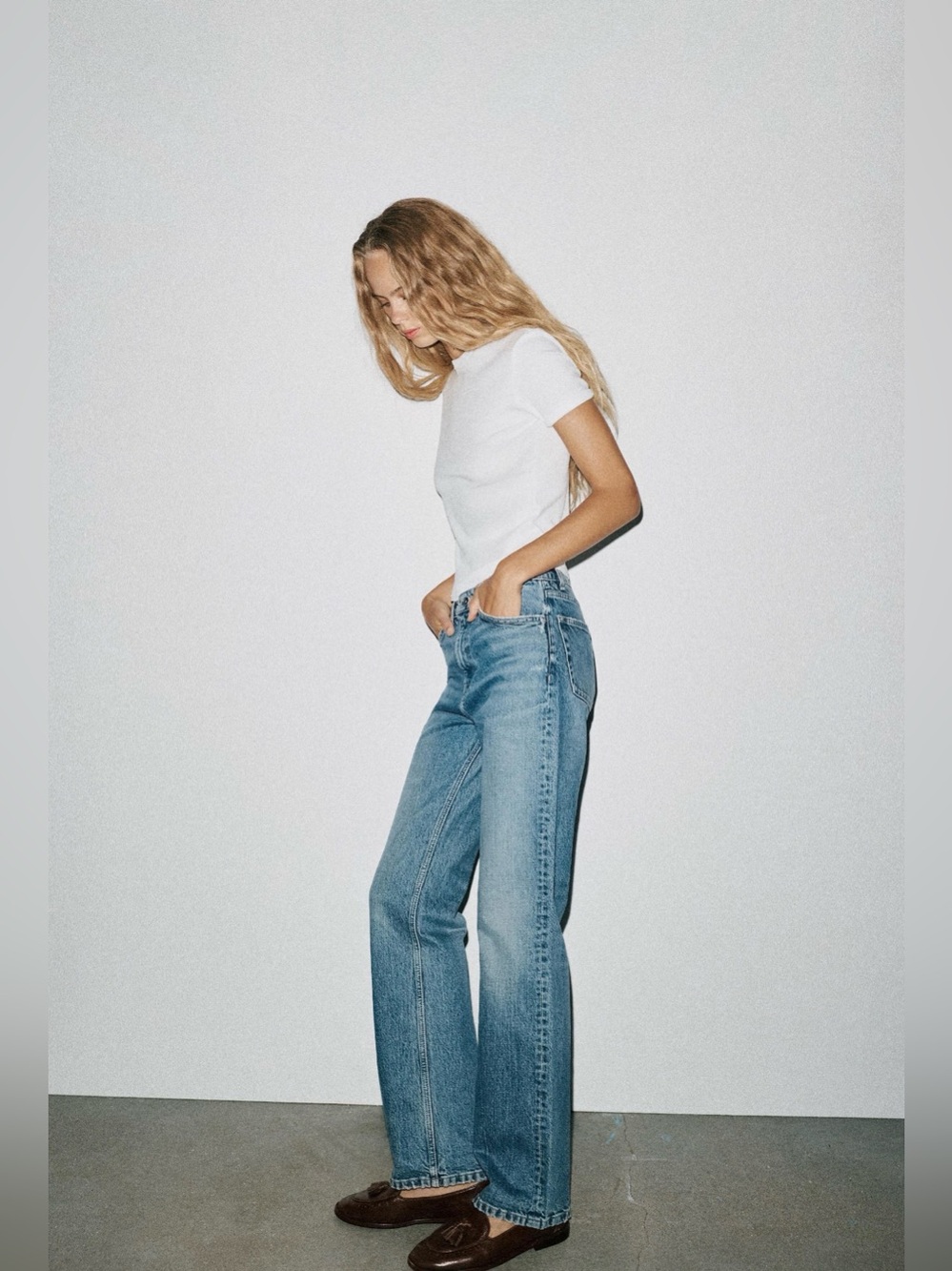 Zara Women's Straight-Leg Jeans in Light Blue Denim